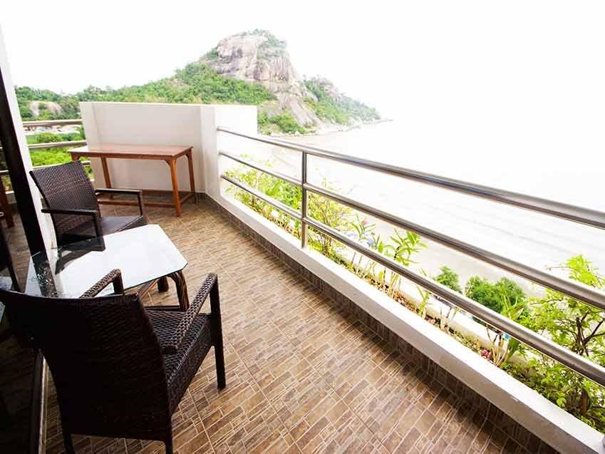 Takiab On The Paradise Properties