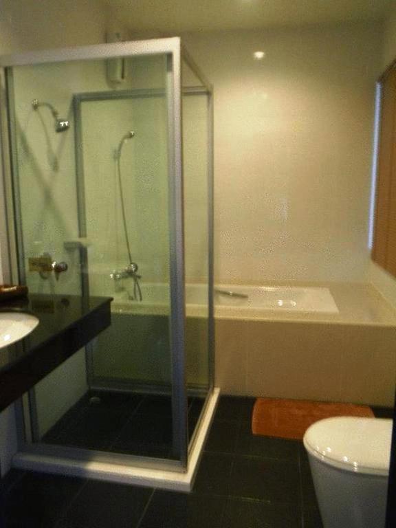Tanawit & Hotel