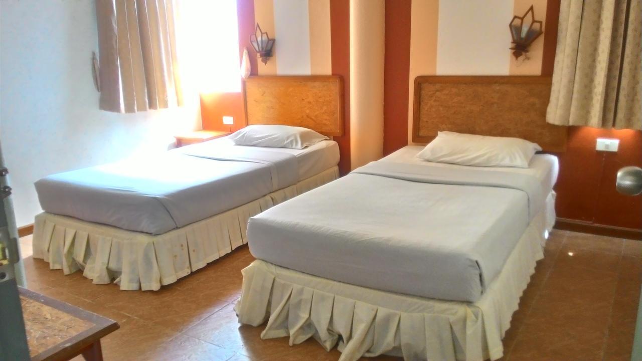 Hotel Peony 3*