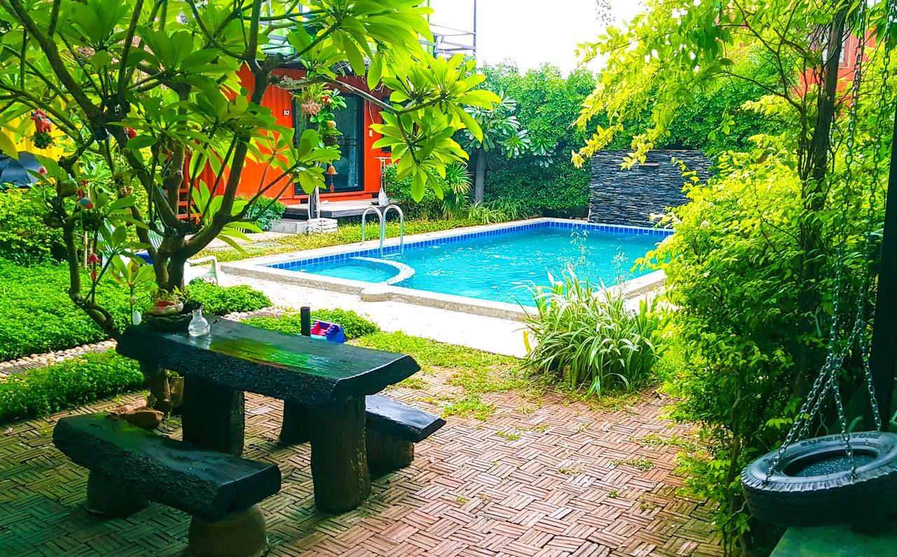 Resort In Boxes 2*