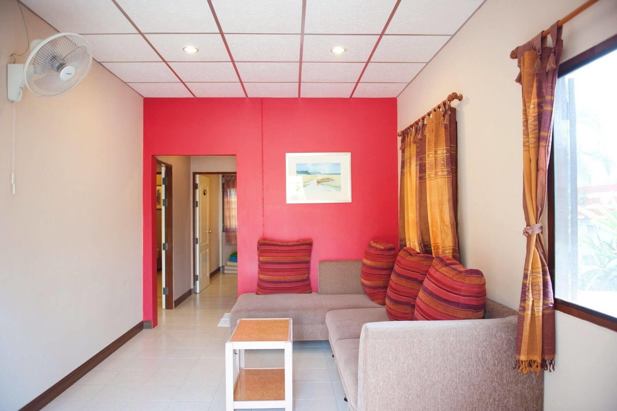 Hotel Baan Yusabai 3*