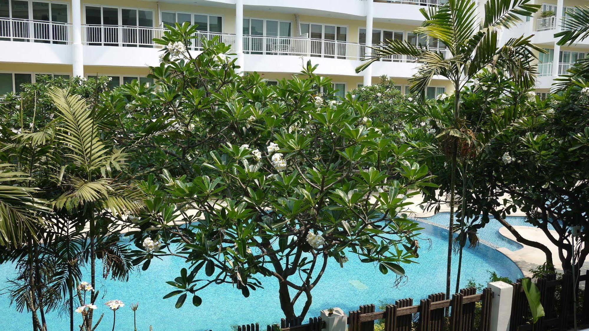 Baan Sanpluem Apartment Hua Hin