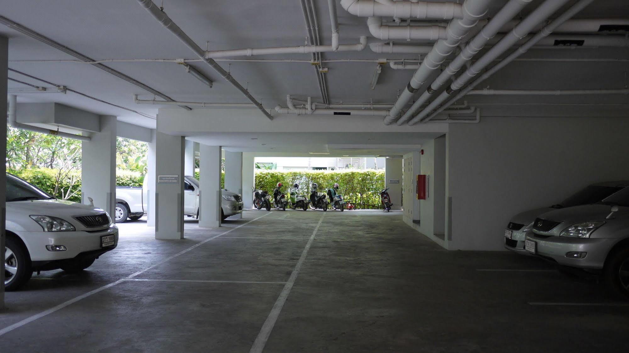 Baan Sanpluem Apartment Hua Hin