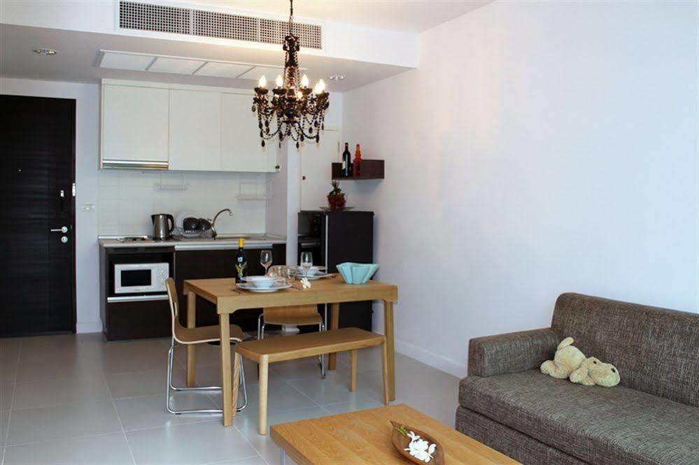Baan Sanpluem Apartment *