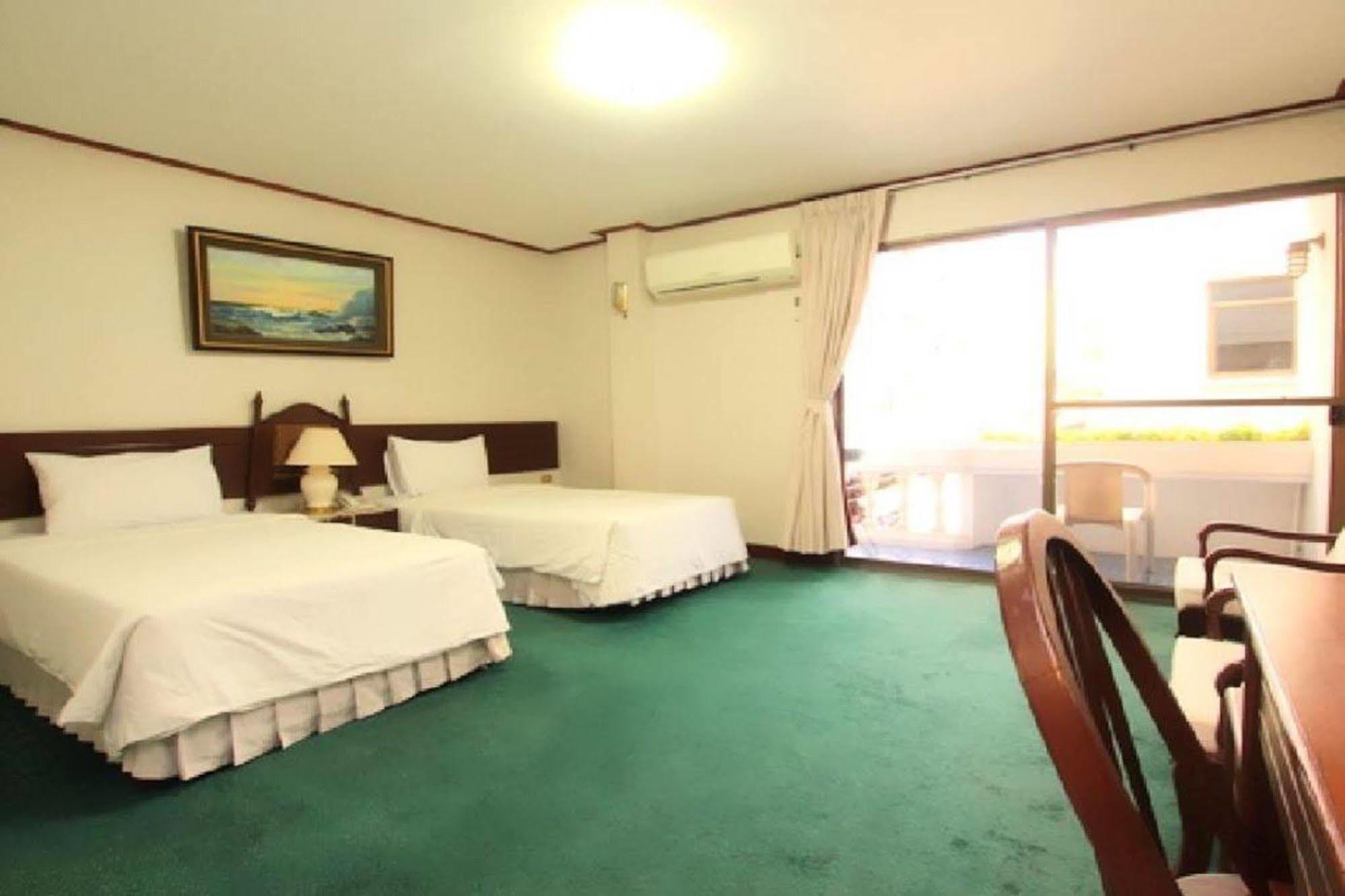 Hotel Baanbusarin Hua Hin