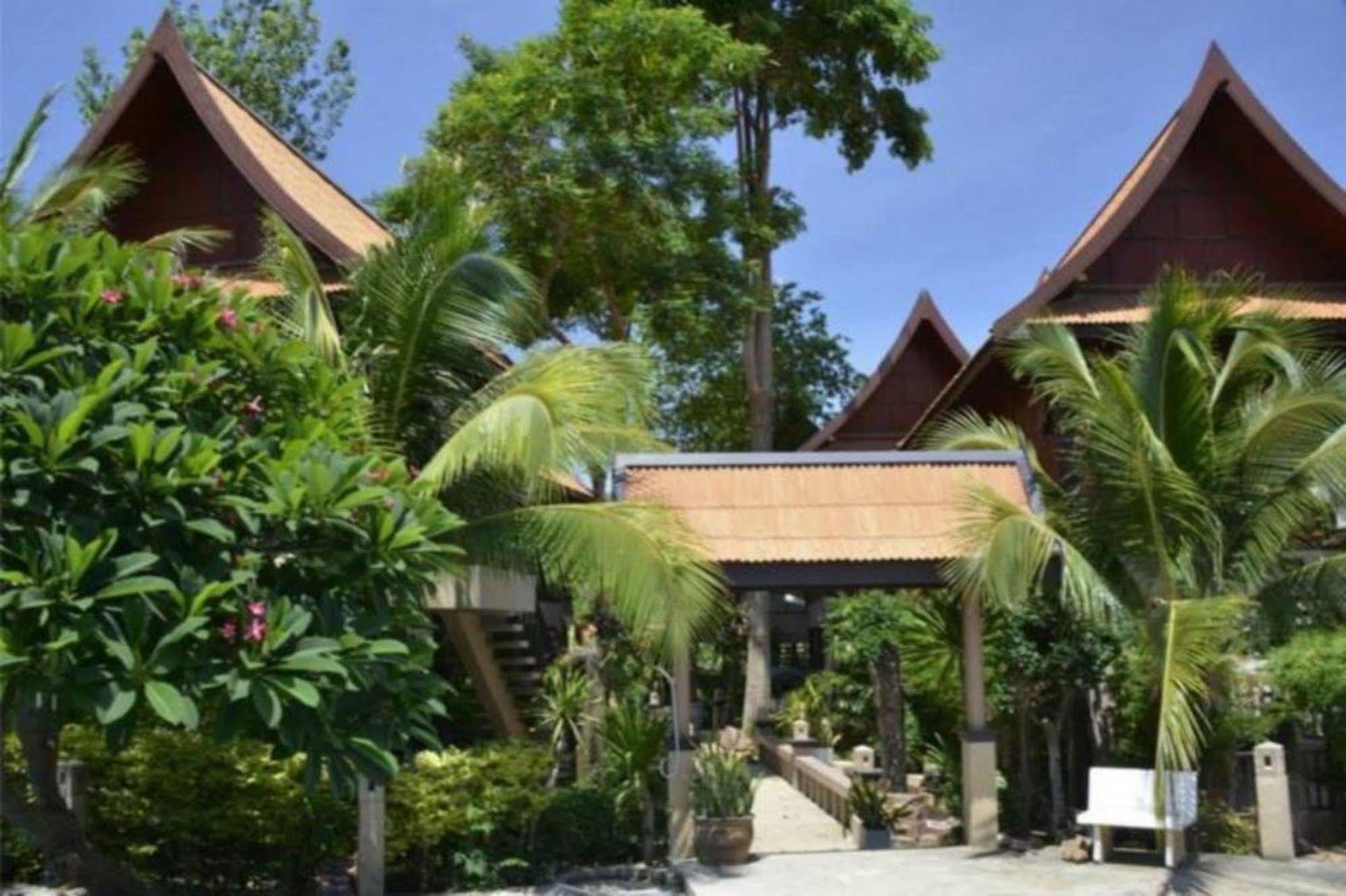 Hotel Baan Salathai 3*