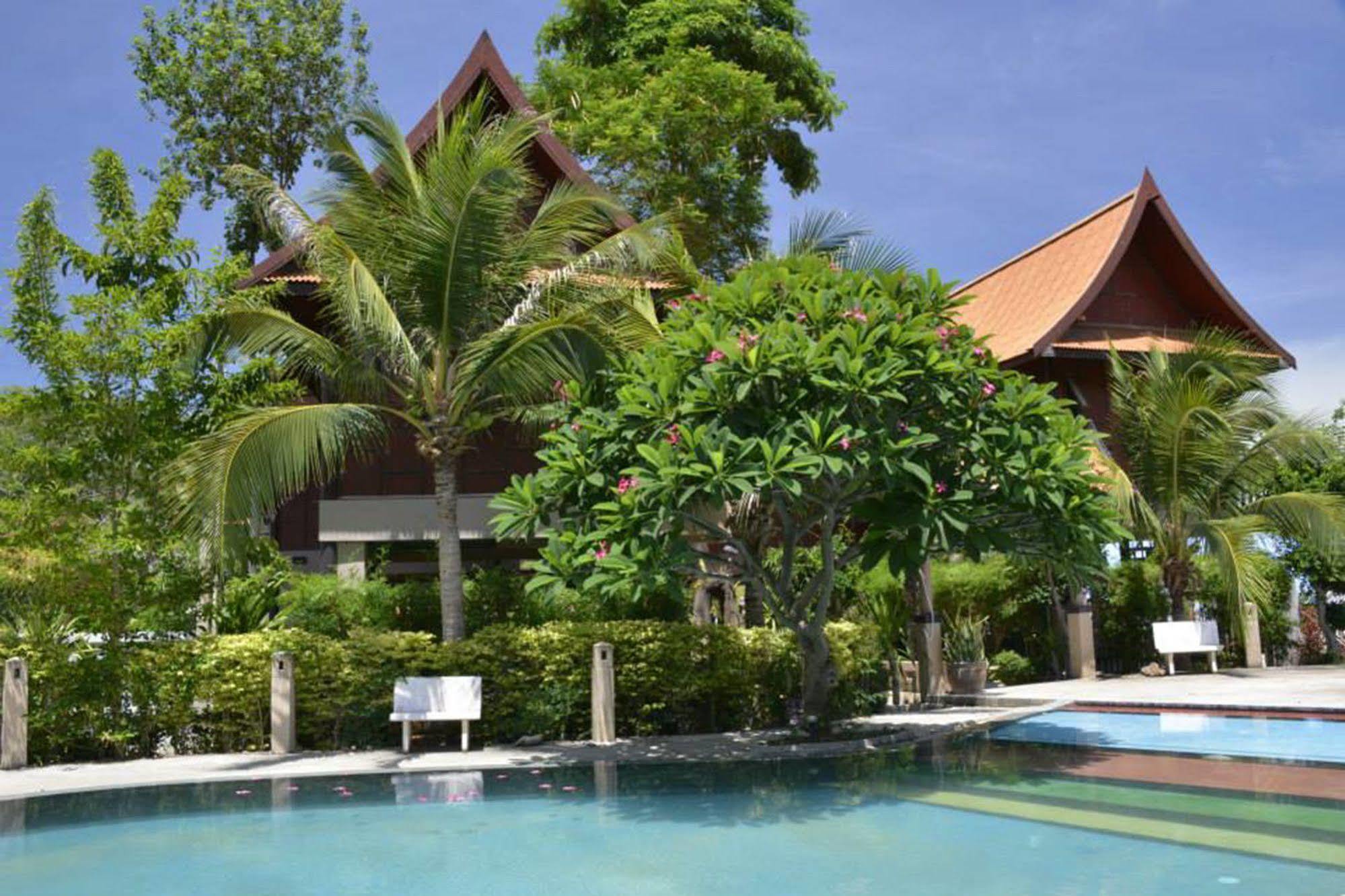 Baan Salathai Hua Hin