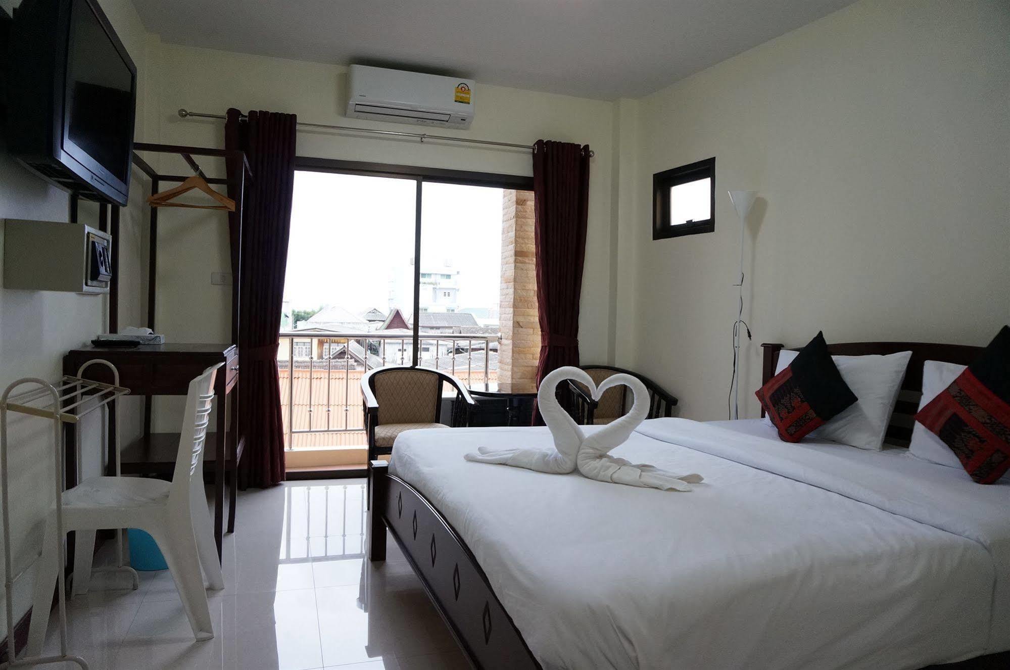 Baan Taweesuk Guest house 2*