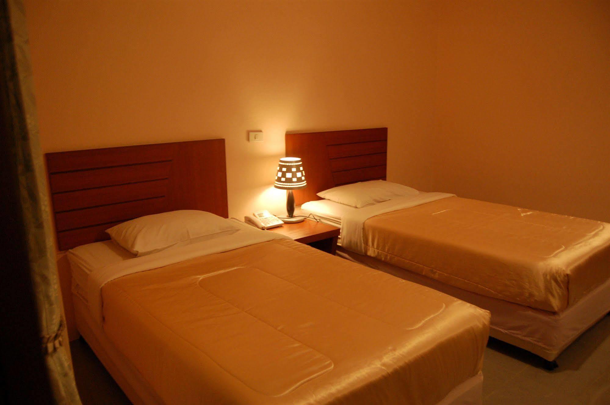 Baan Manthana Hotel, 3* Hua Hin