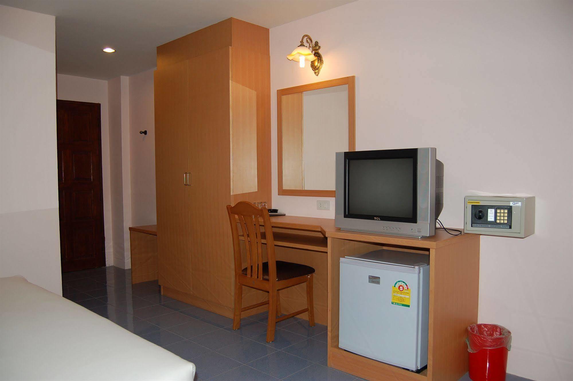 Baan Manthana Hotel, 3*