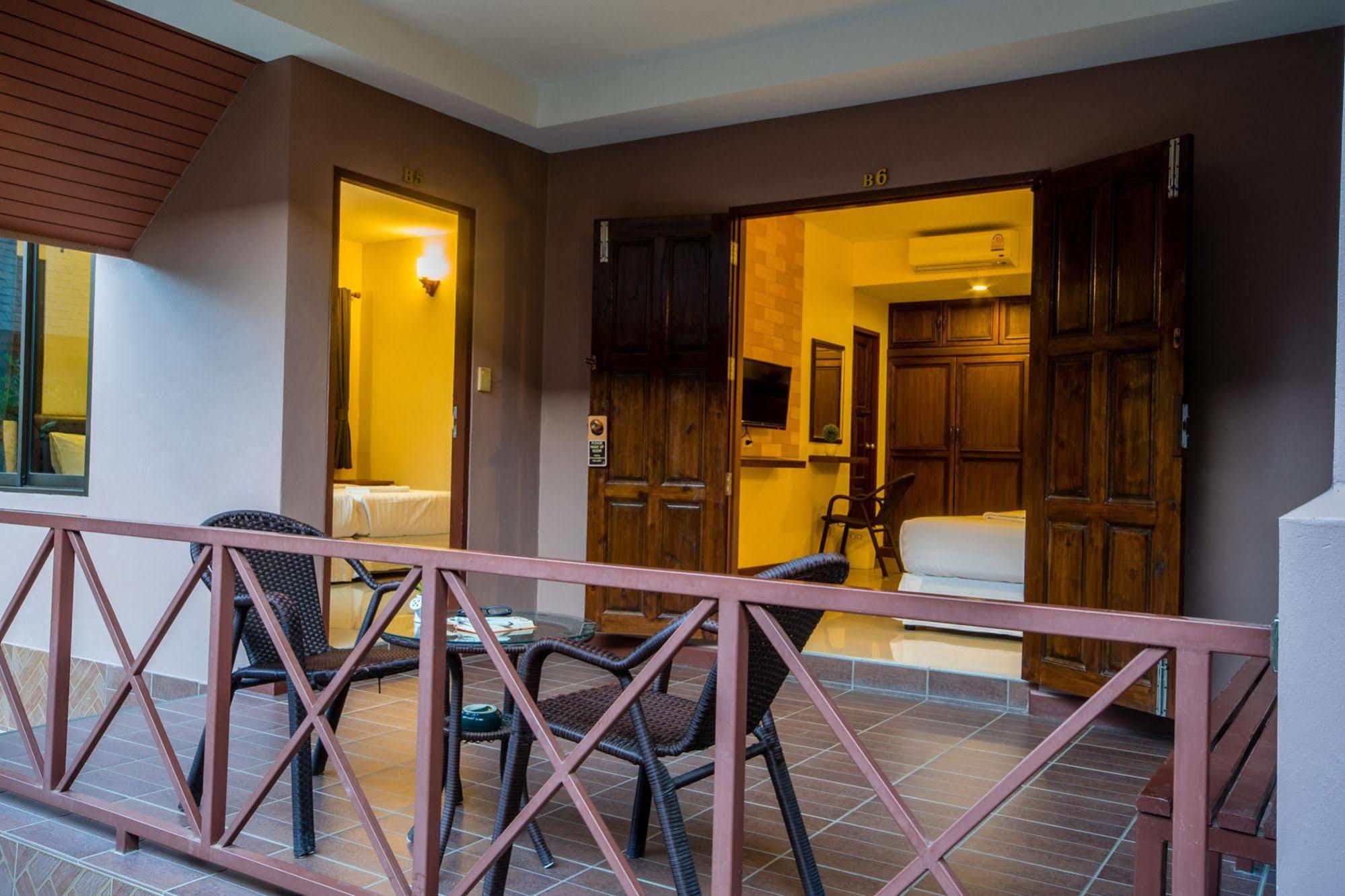 La-or Resort 3*