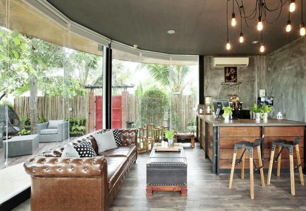 8 3* Hua Hin