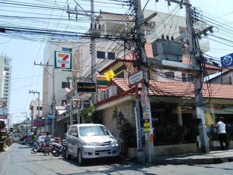 Hotel Sakulwilai 2*