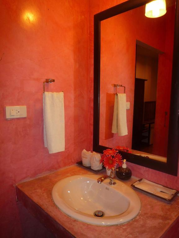 Araya Hotel
