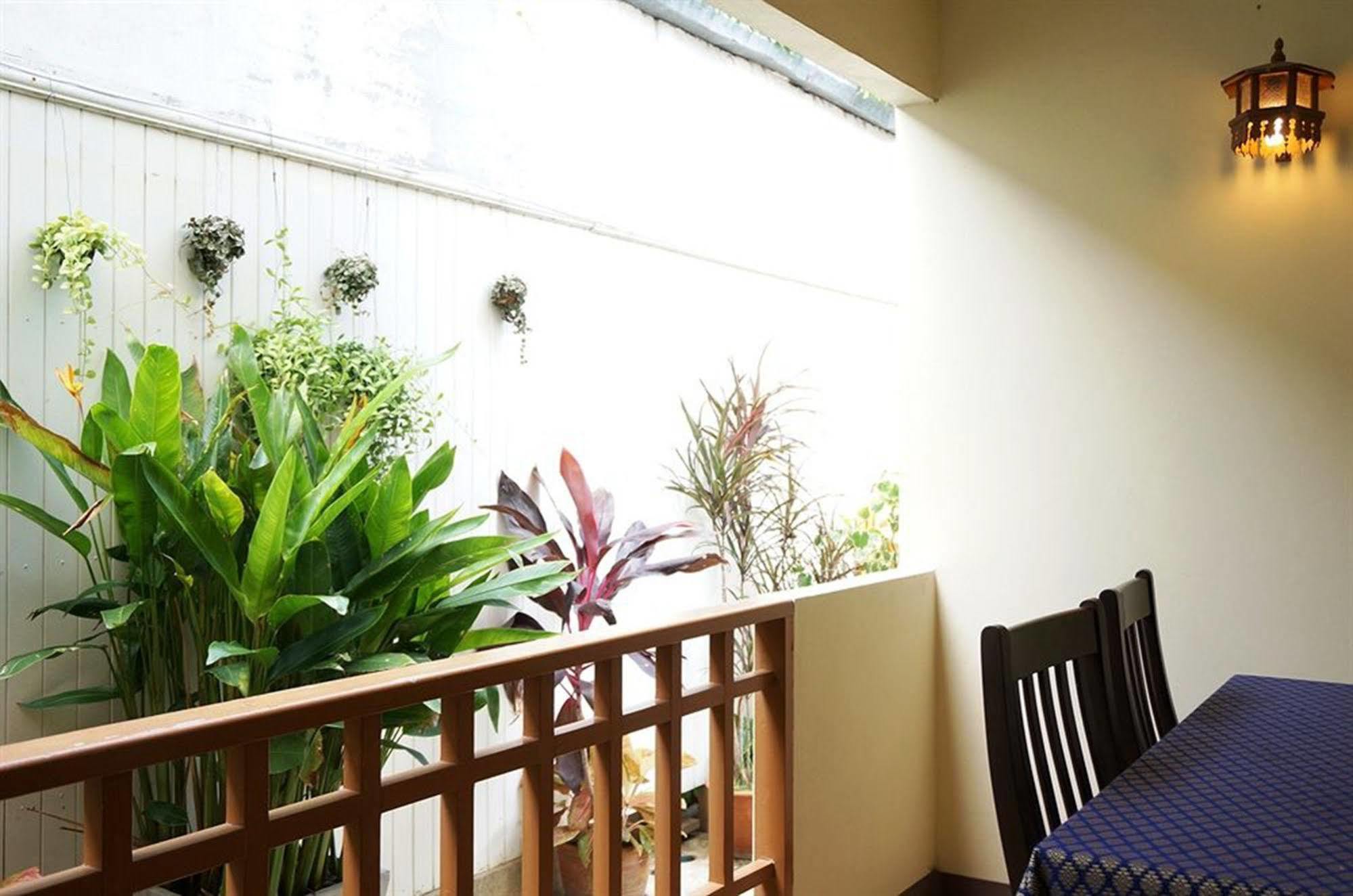 White - Sha Certified Khách sạn Hua Hin