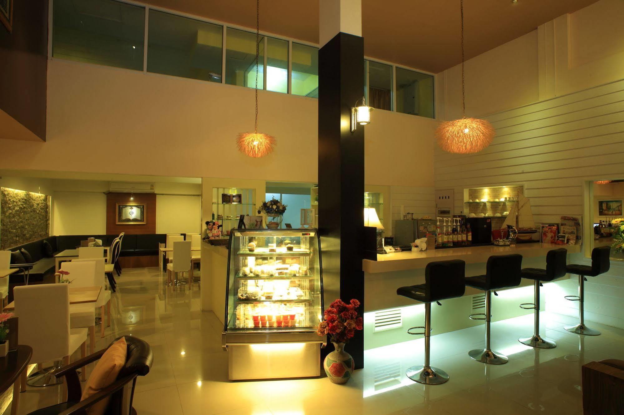 Mooz Hua Hin