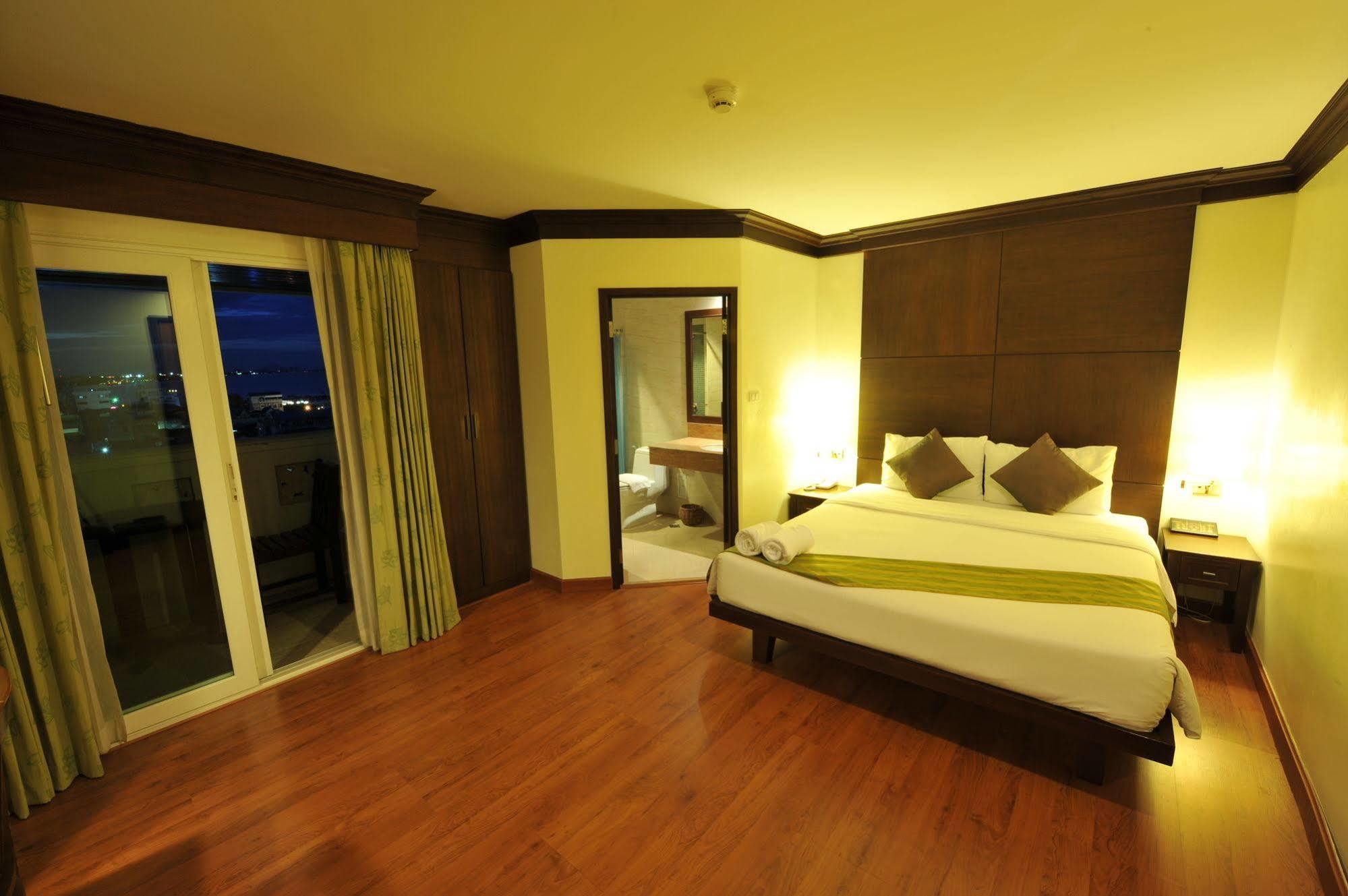 Fresh Hotel