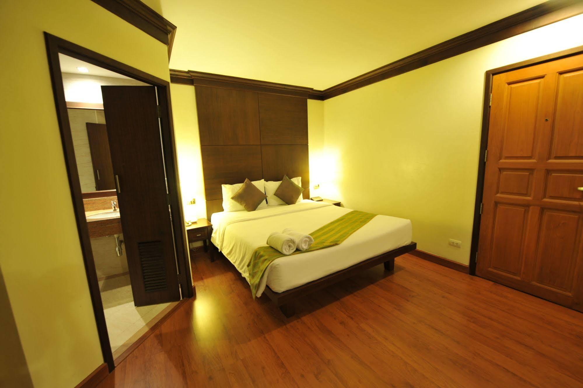 Hotel Fresh 3*