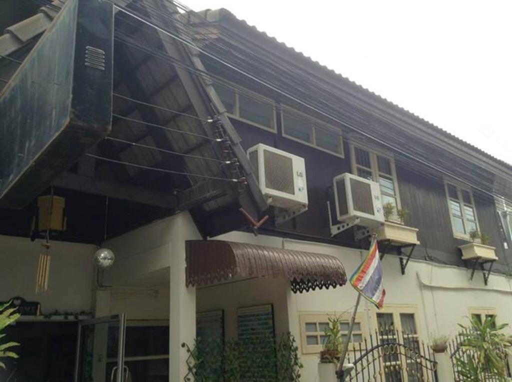 Baan Somboon *