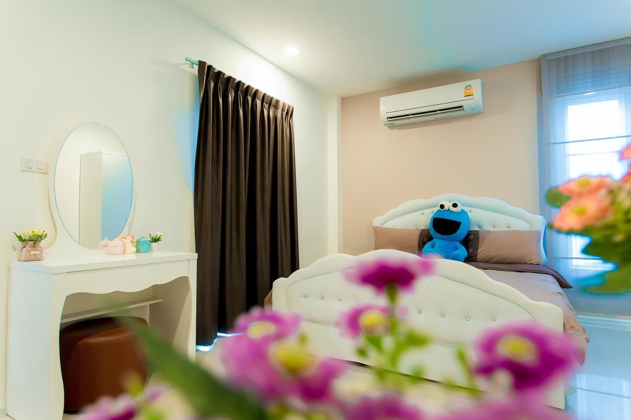 Club 51 Pool * Hua Hin