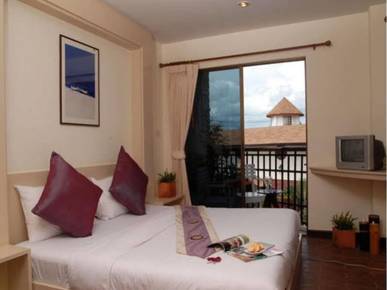 Boat Hotel Hua Hin