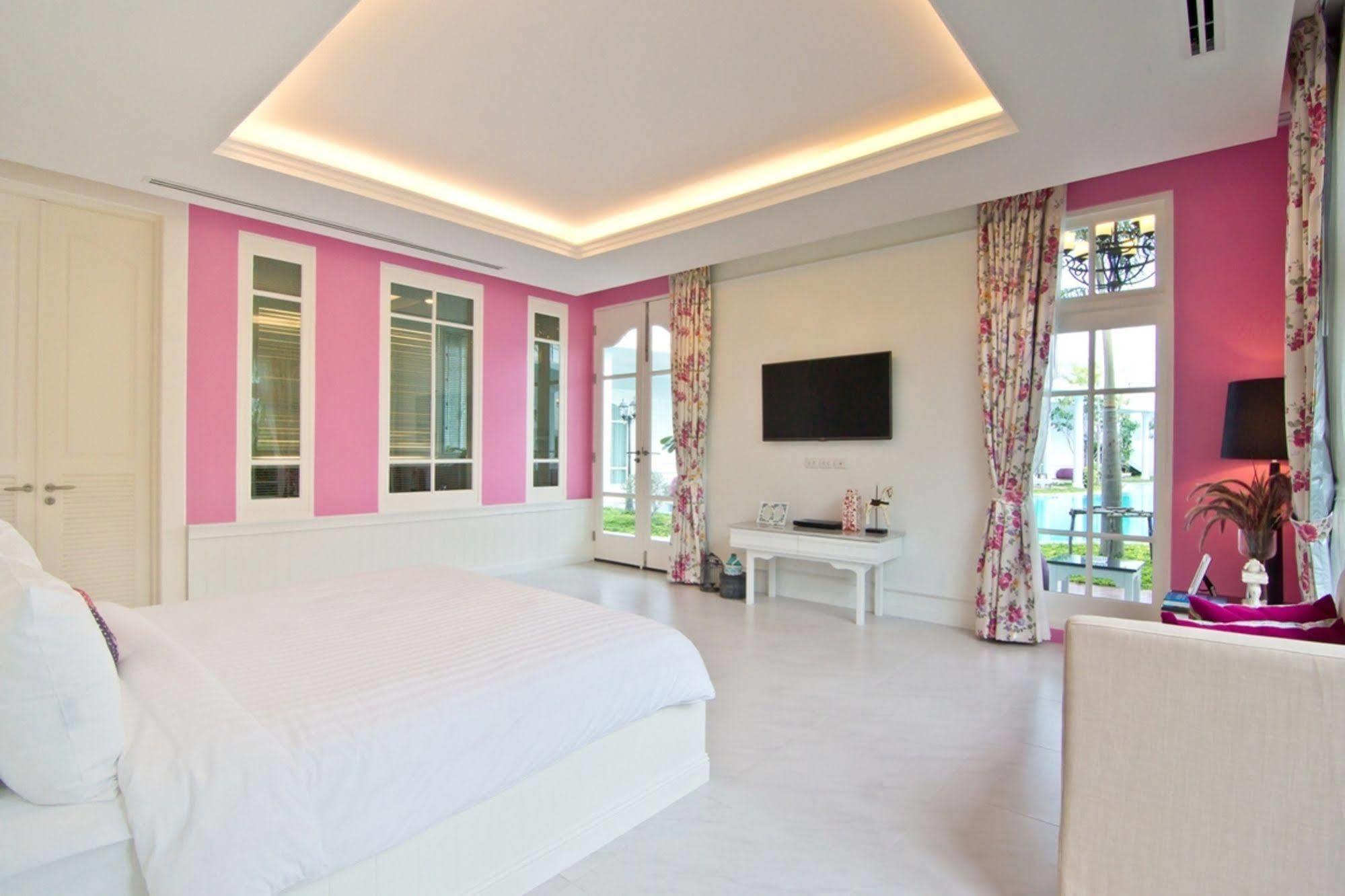 Hotel The Sea-cret Garden Hua Hin