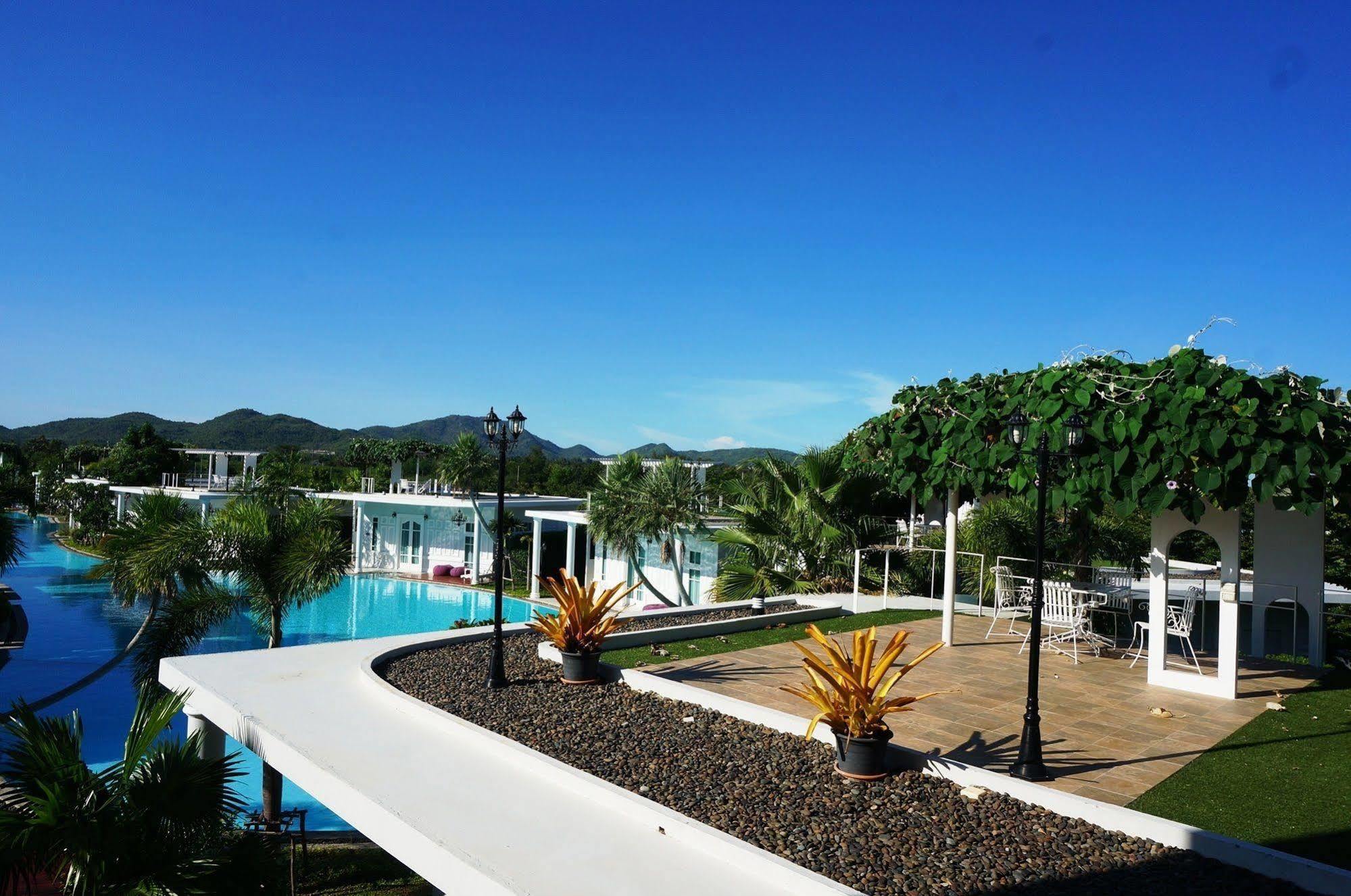 Hotel The Sea-cret Garden