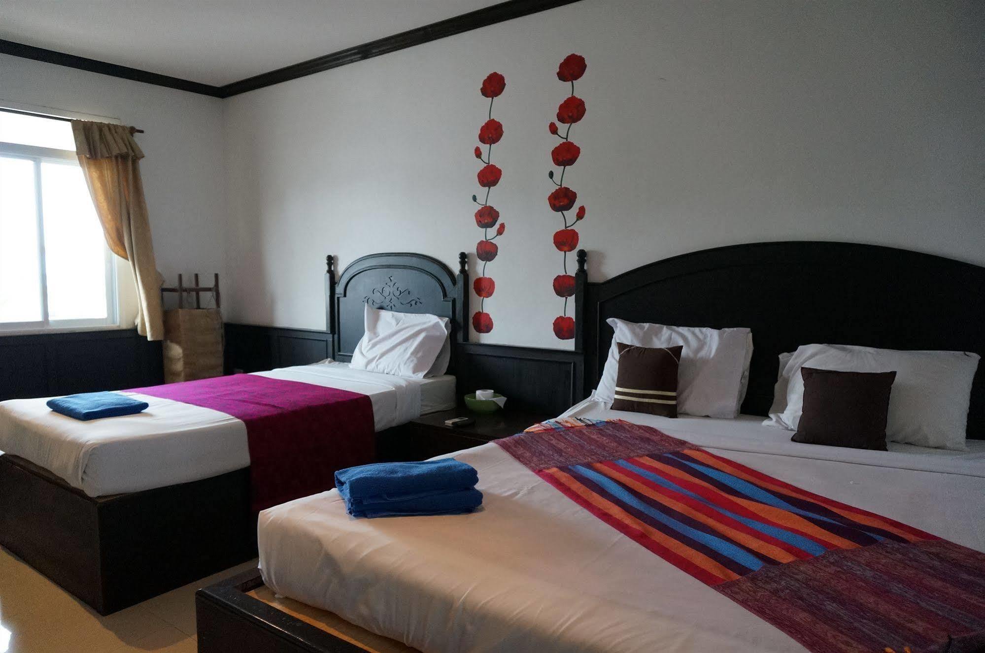 Sand Inn Hotel Hostel Hua Hin