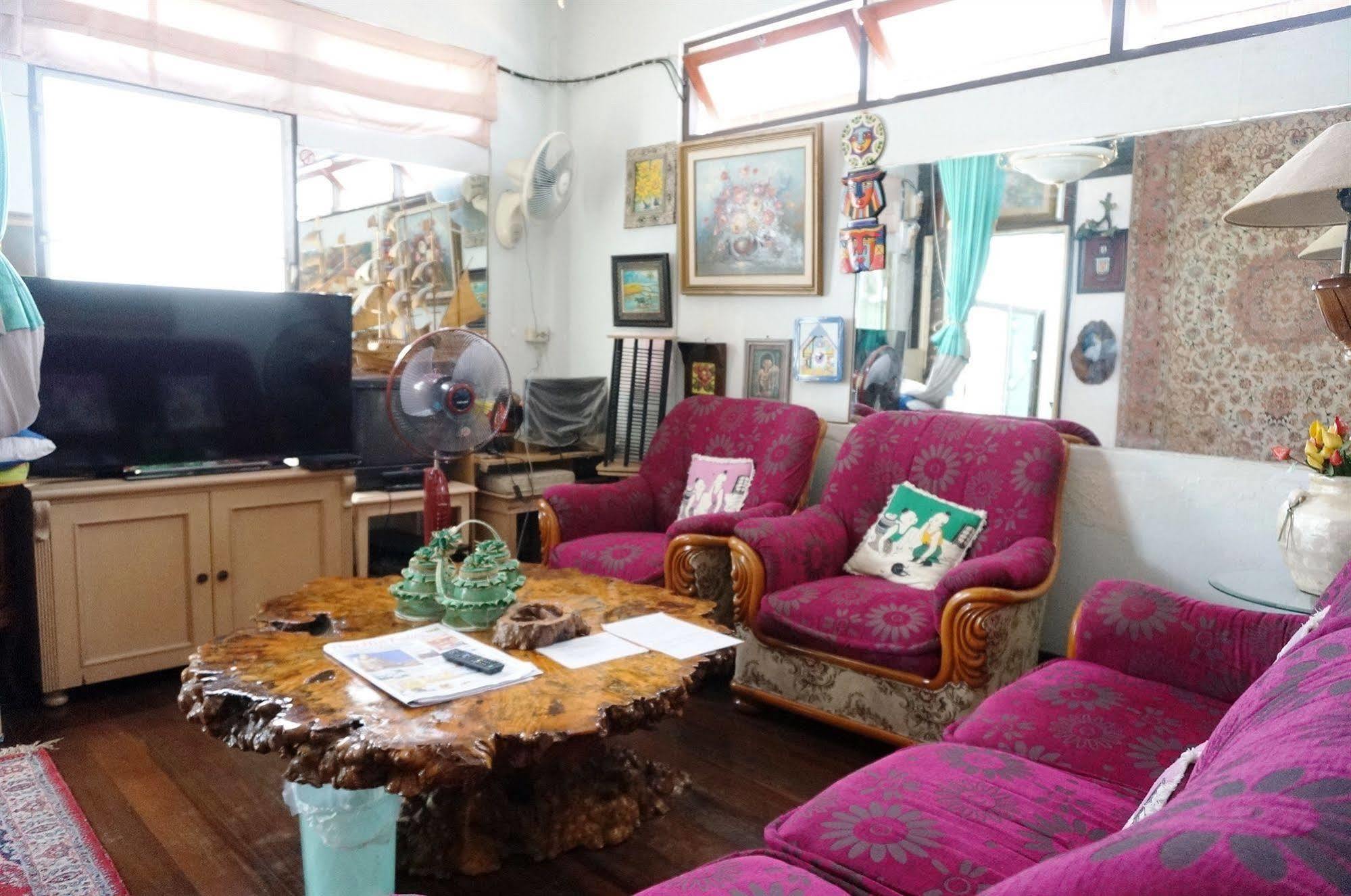 Guest house King's