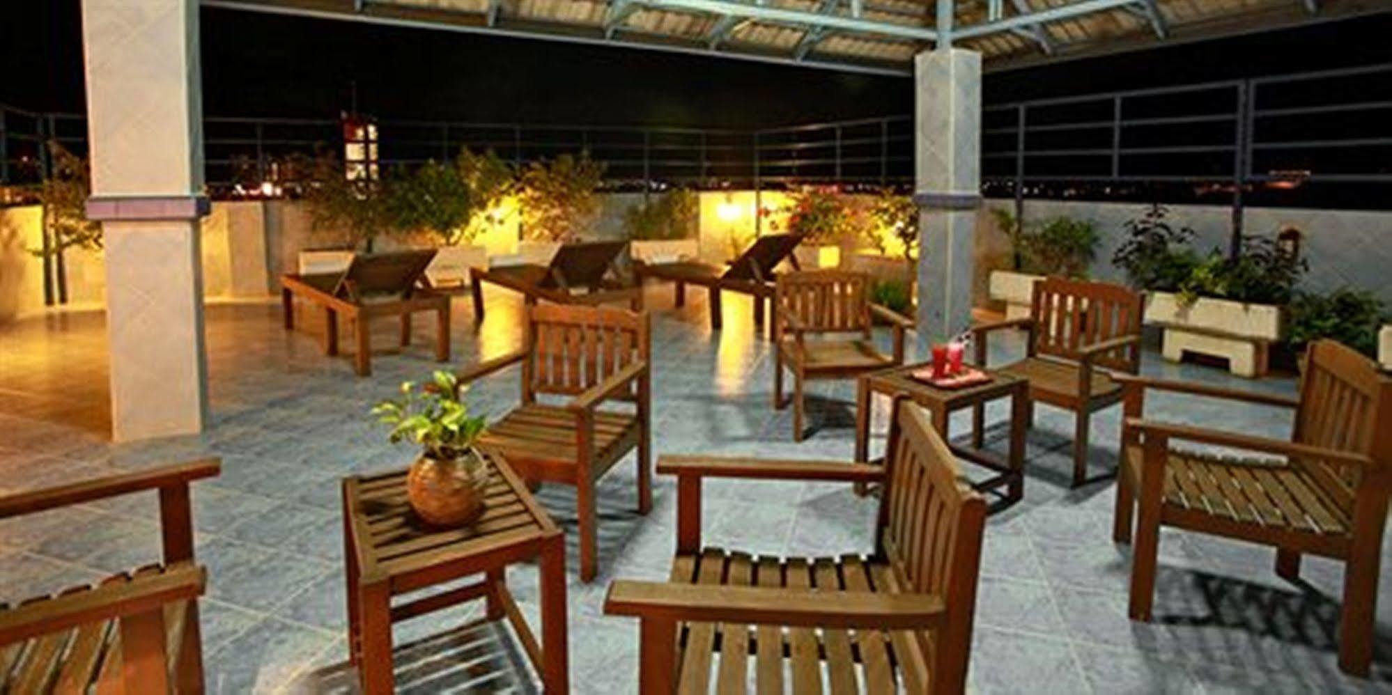 Loft Hotel