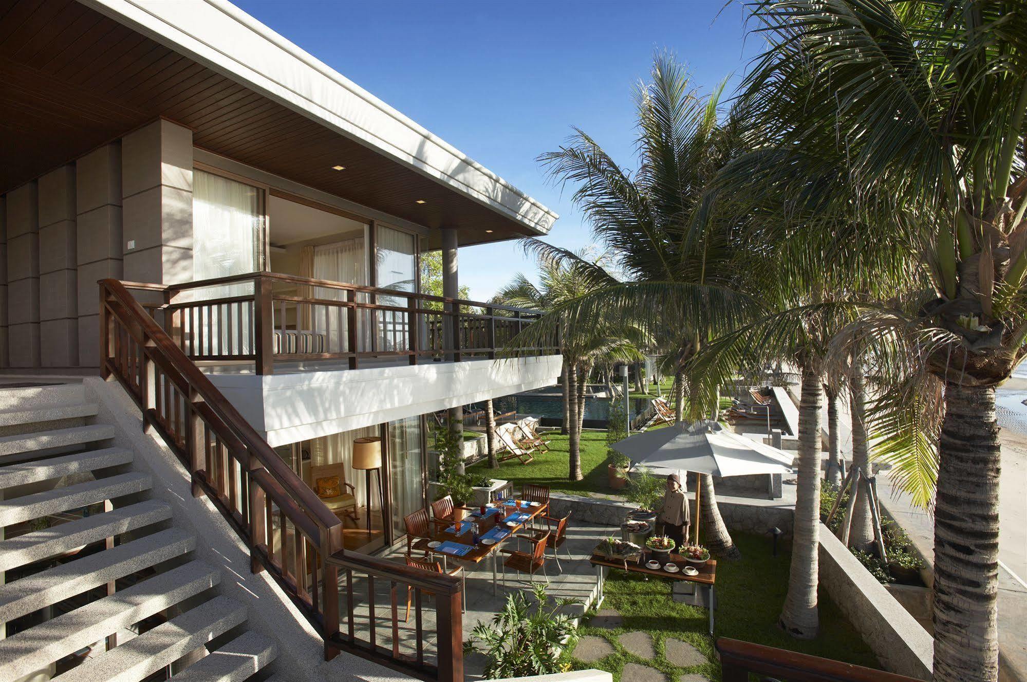 Rest Detail Resort
