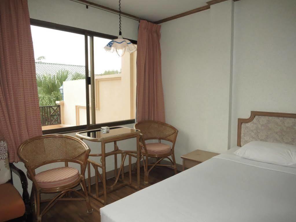 Hotel Takiab 2*
