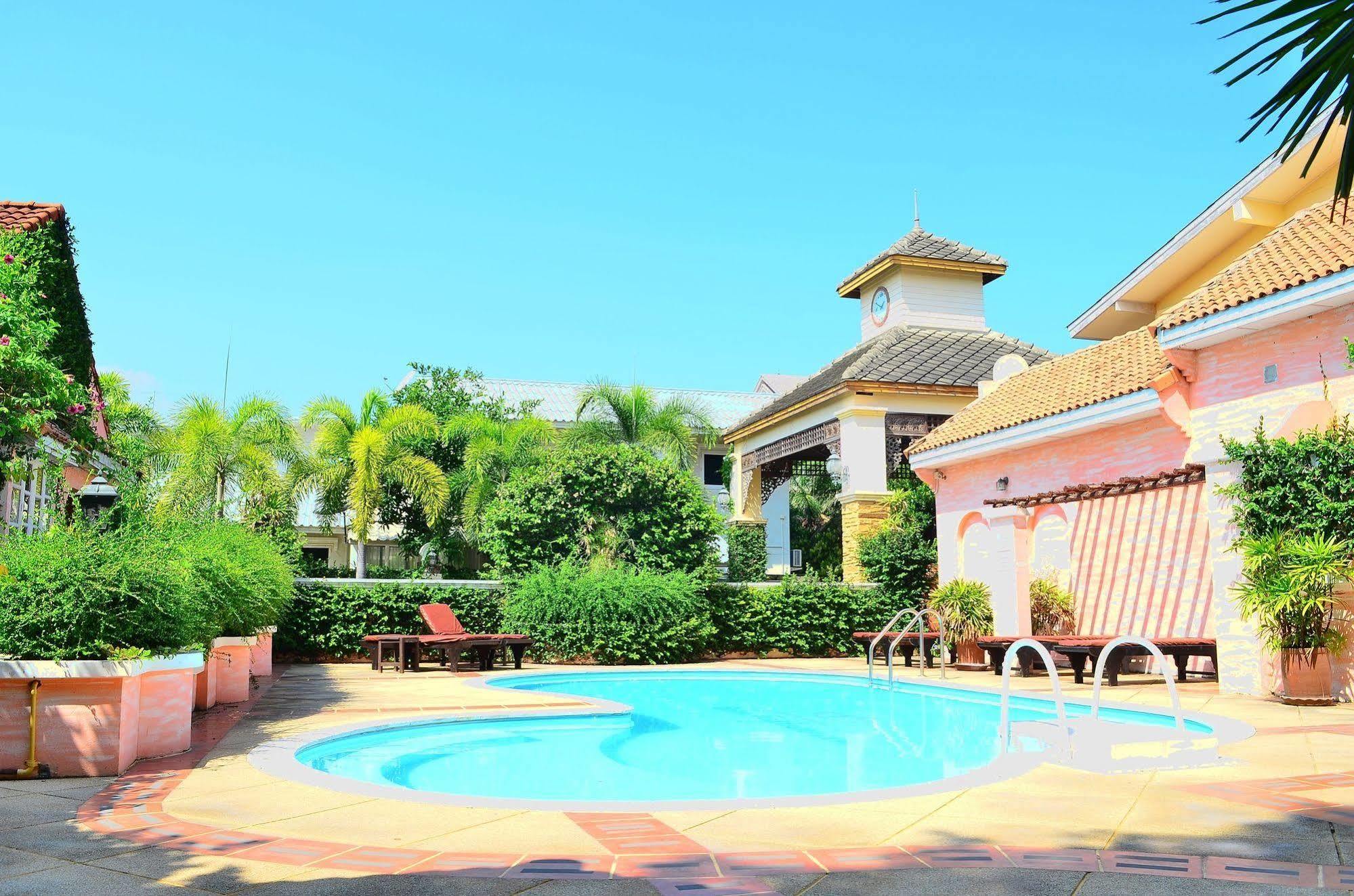 Baan Rajdamnern