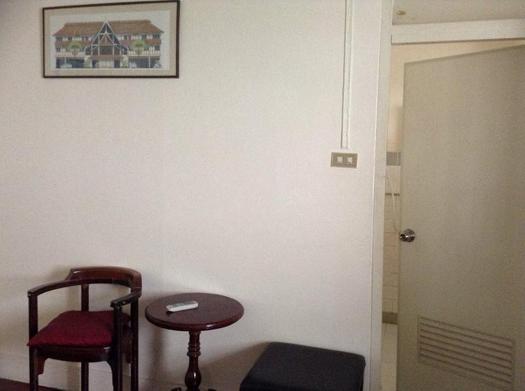 Baan Somboon Apartment *