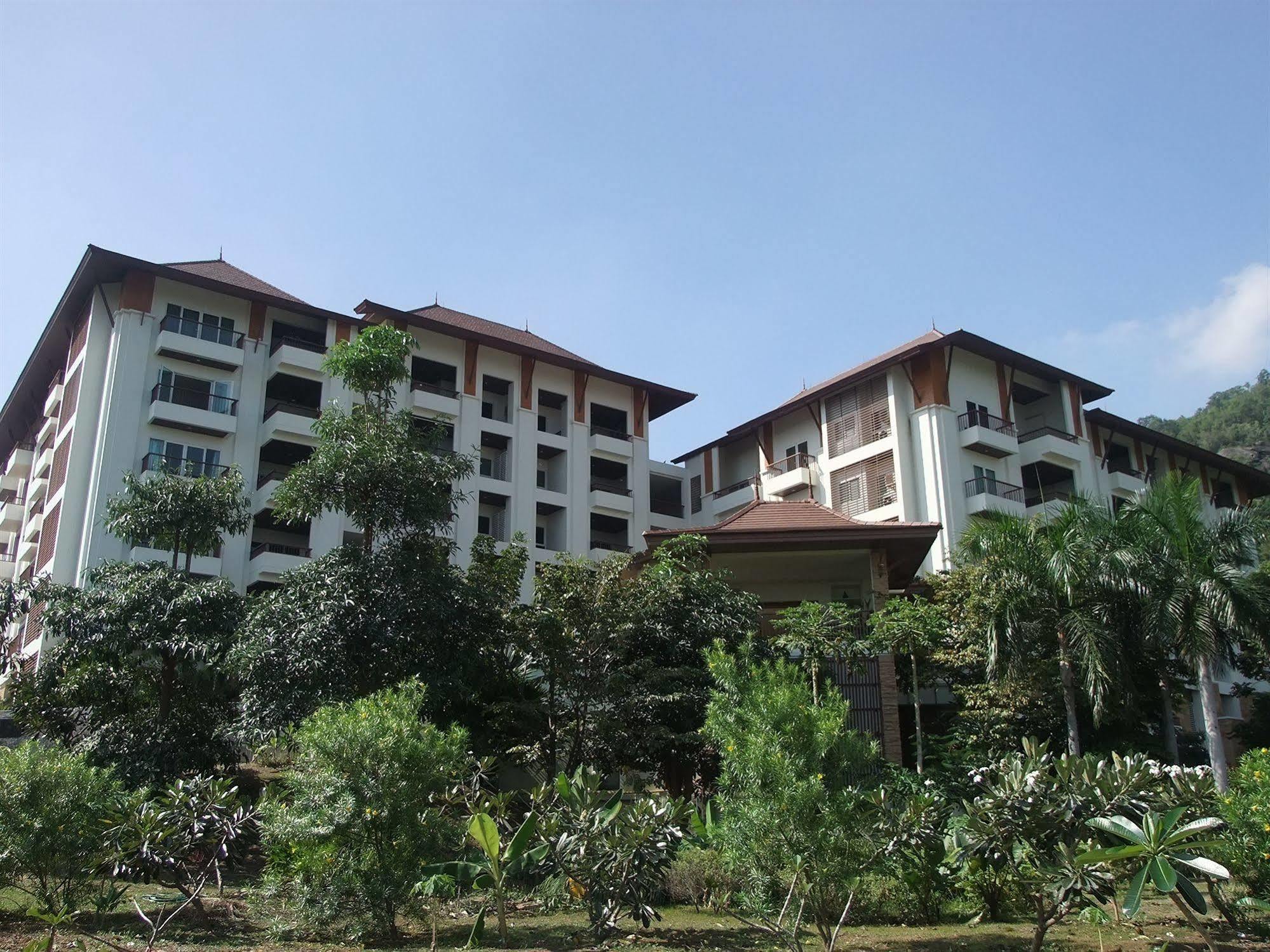 Hotel Blue Mountain Hua Hin