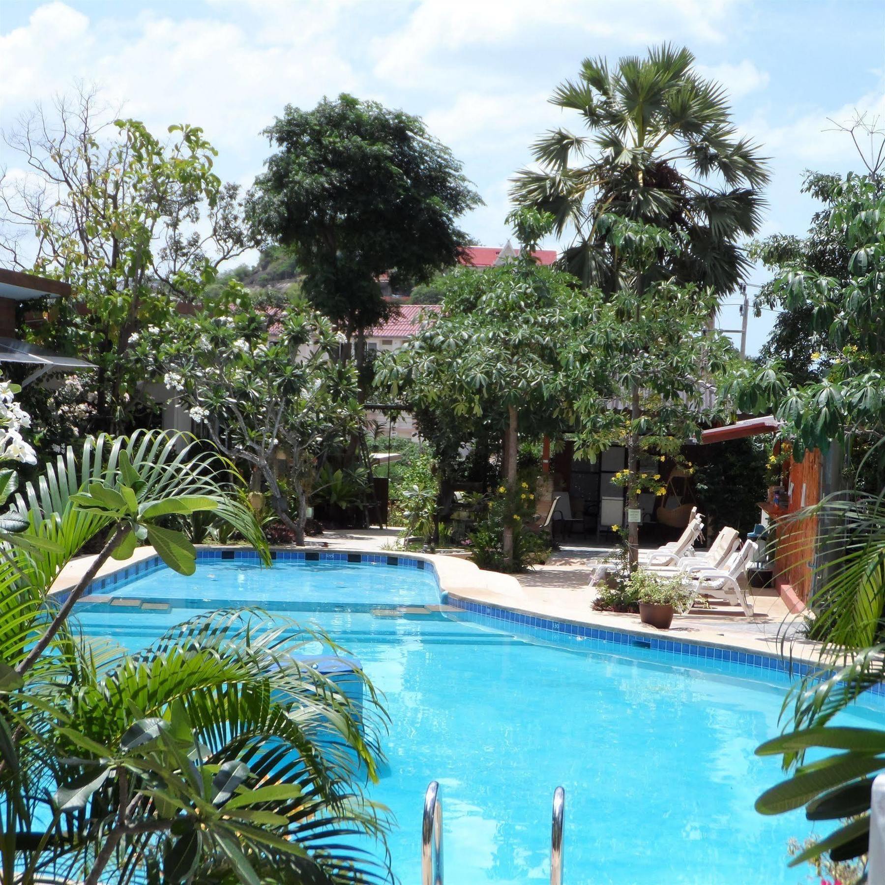 Baan Sabaaidee - Adult Friendly HHQ