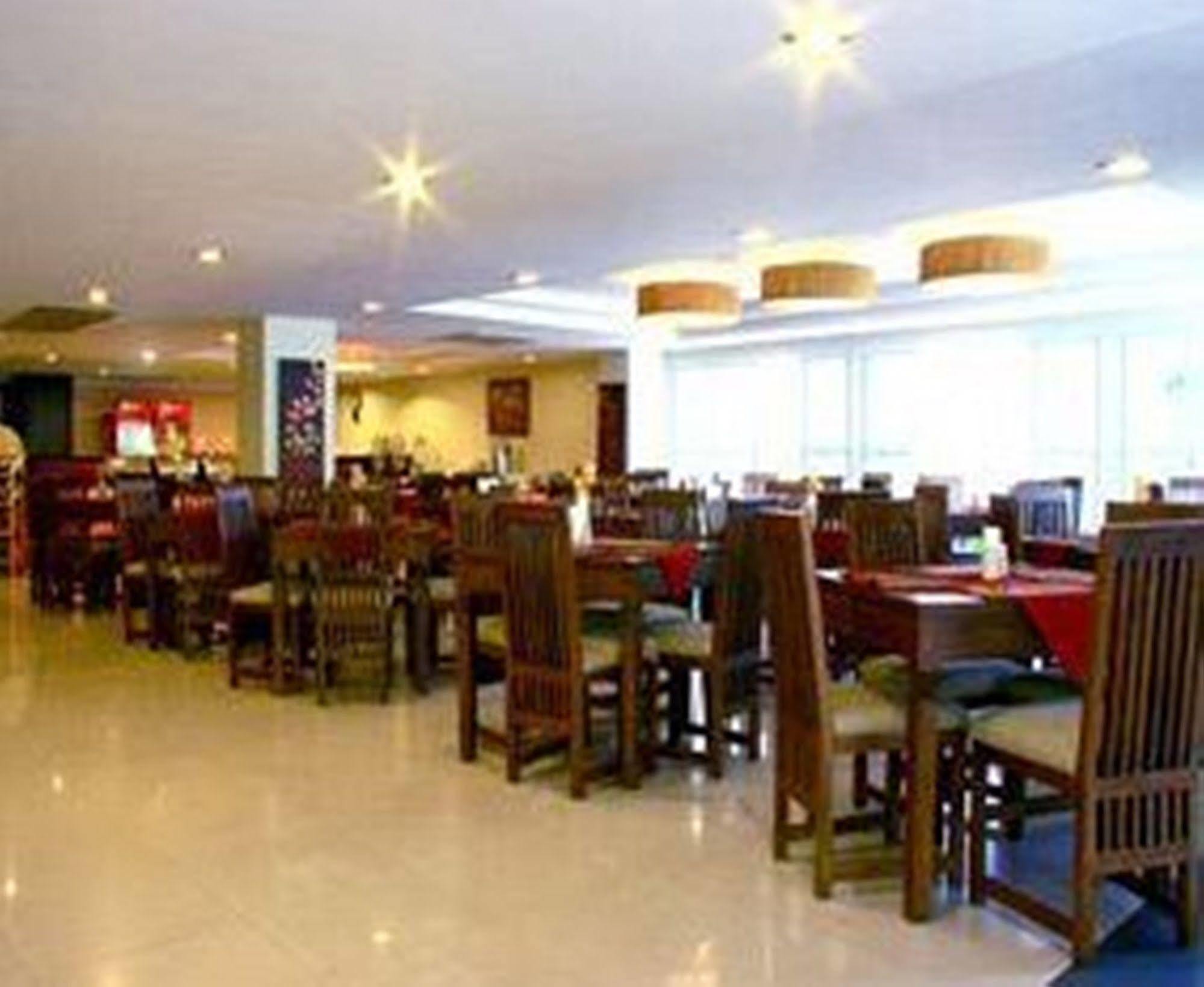 Hotel Tanawit & 3*