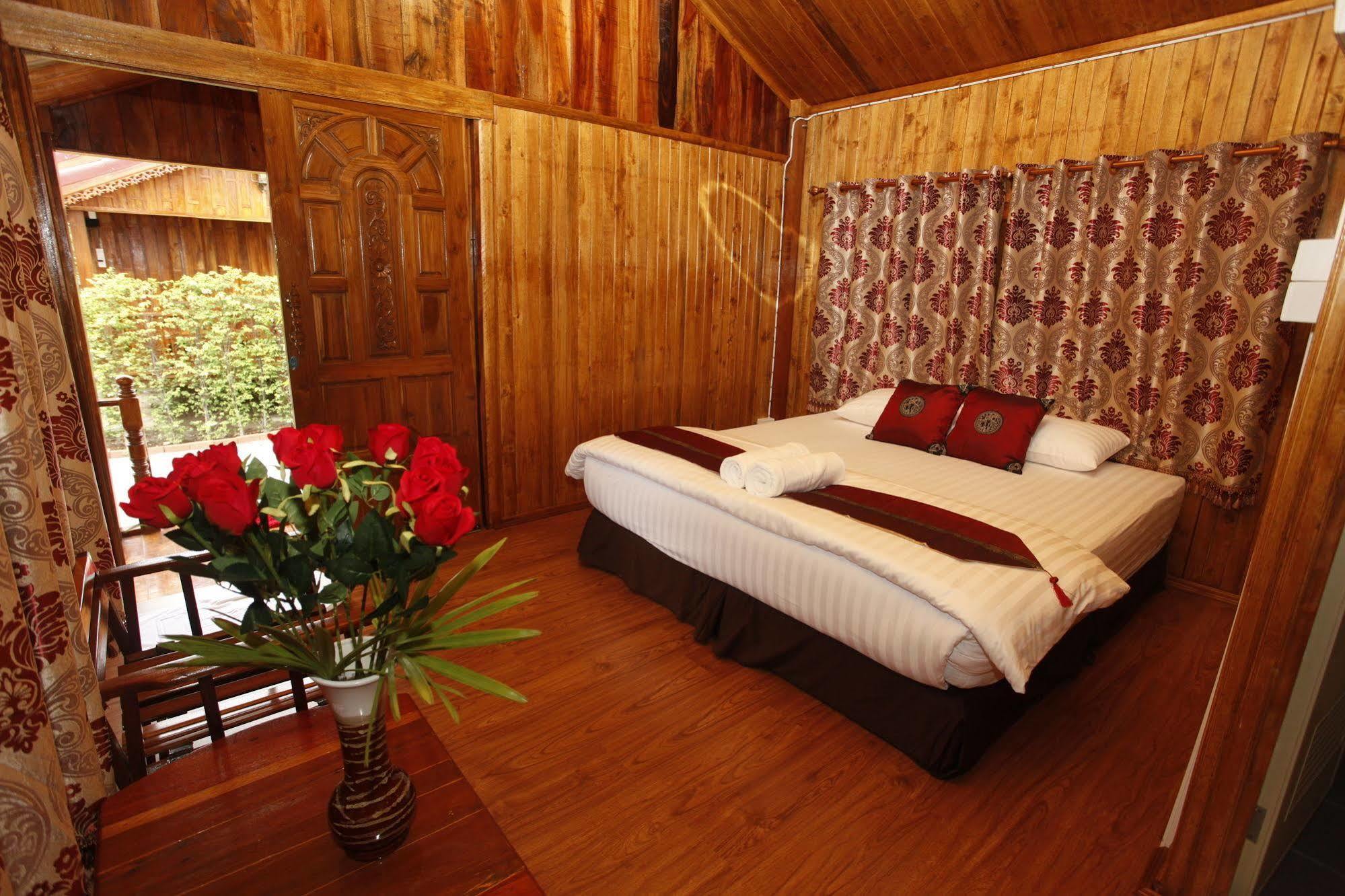 Resort Lap Lae