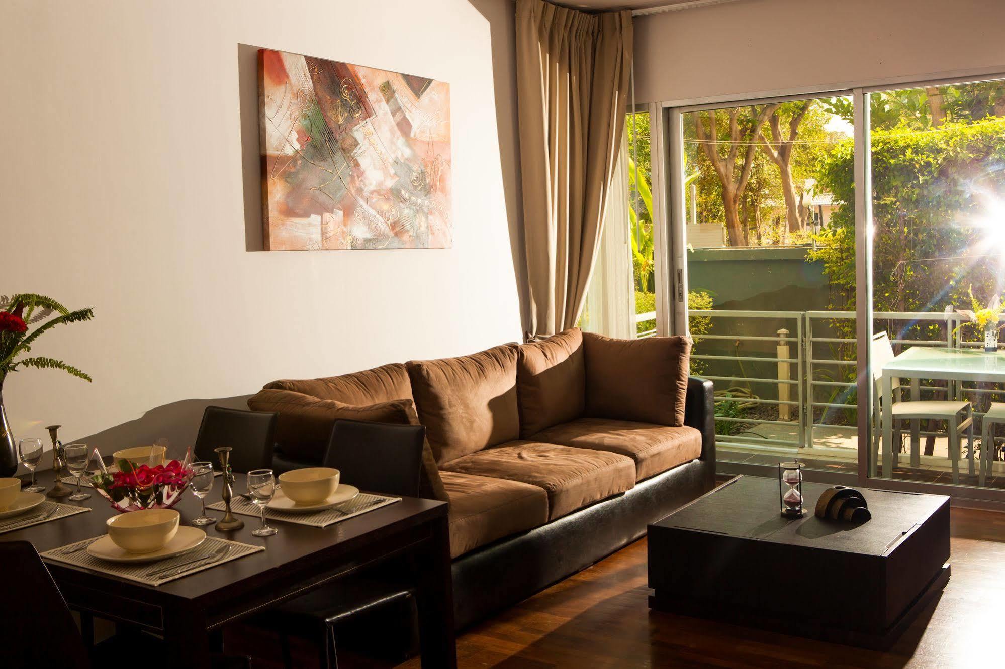 Apartment Baan San Dao Service *