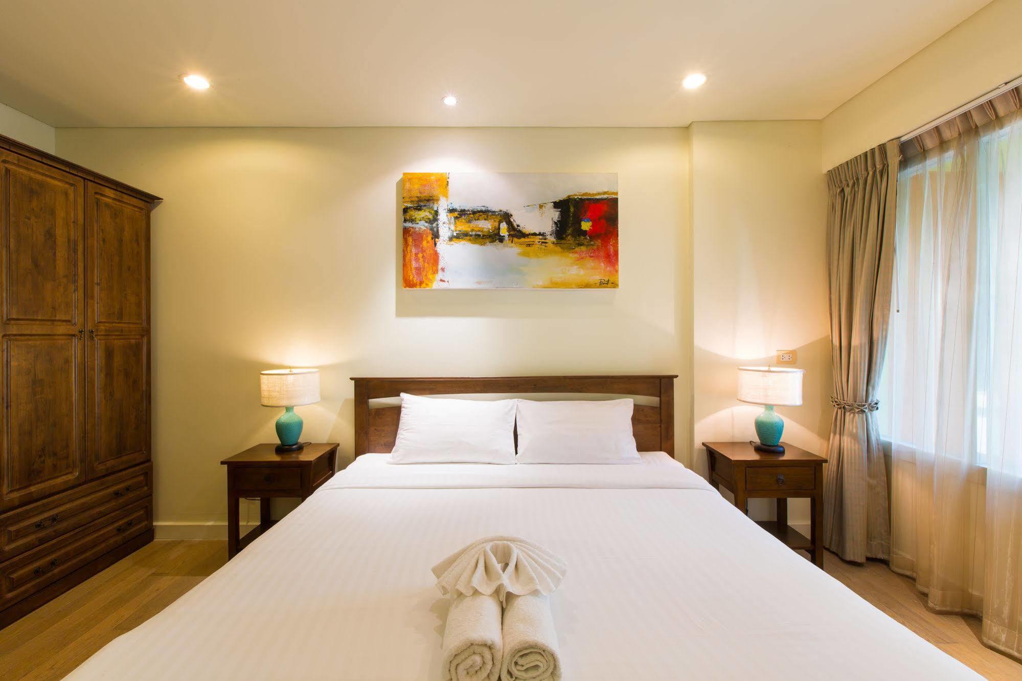 Mykonos Service Hua Hin