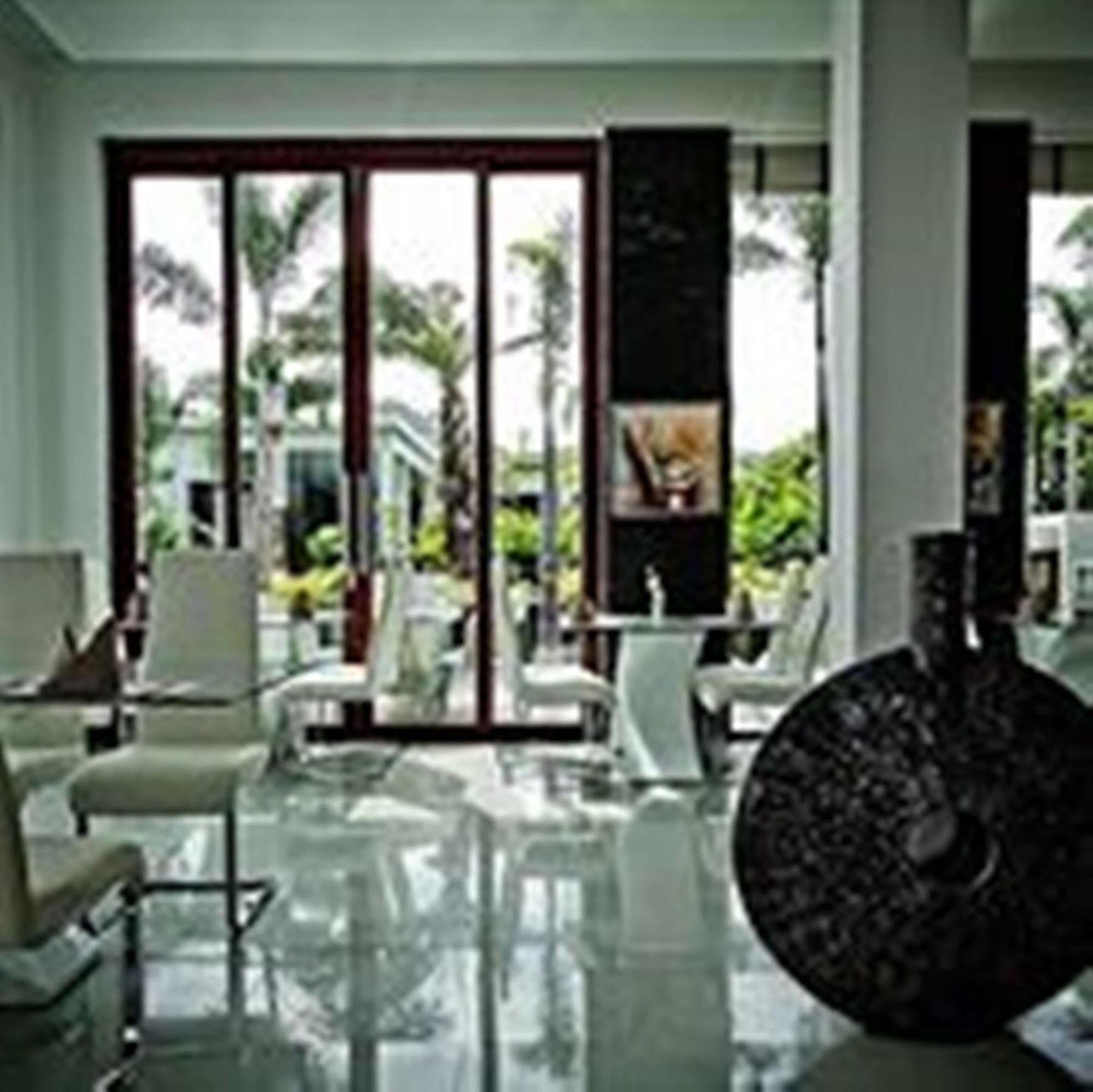Lotus & Hua Hin