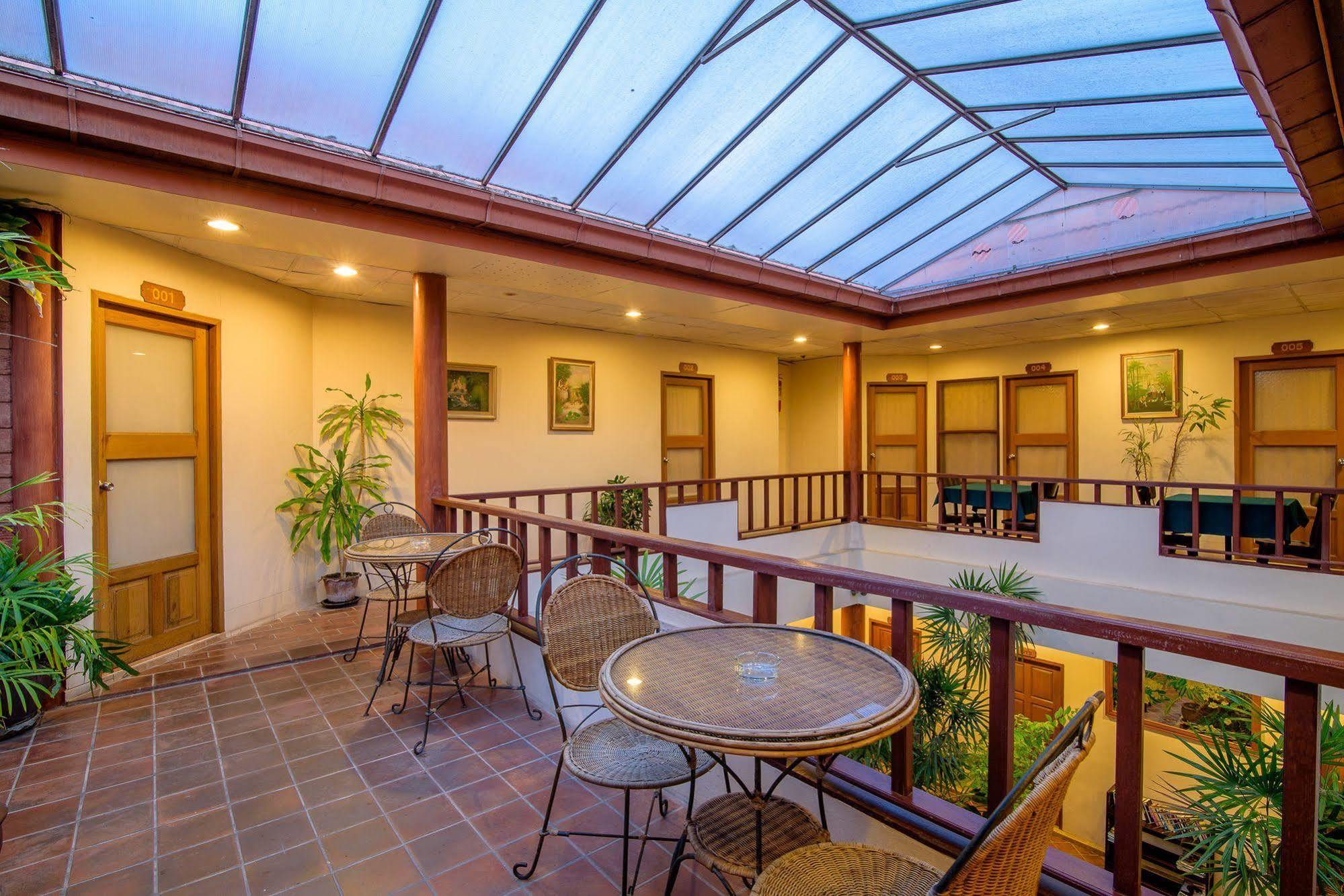 Baan Khachathong Hua Hin
