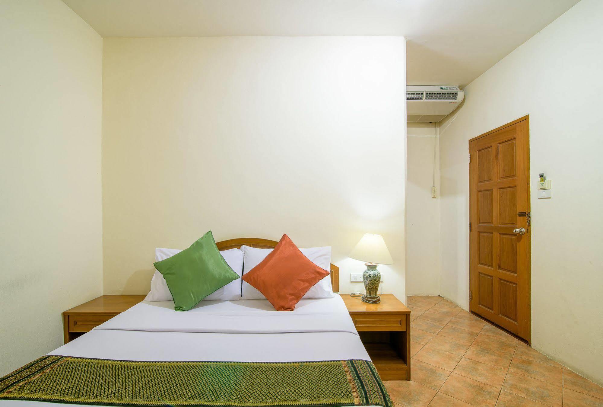 Baan Khachathong Hua Hin
