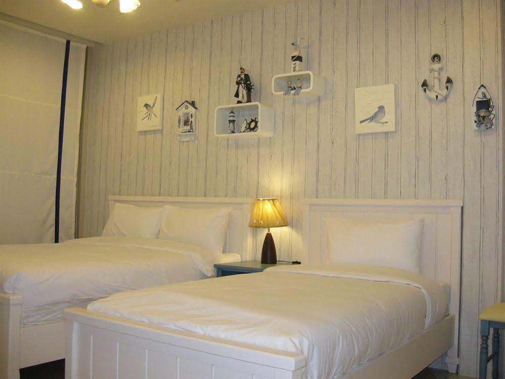 Vanilla Summer Hotel