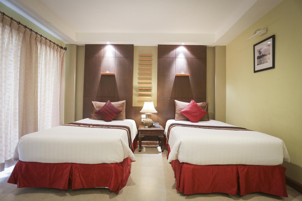 White 3* Hua Hin