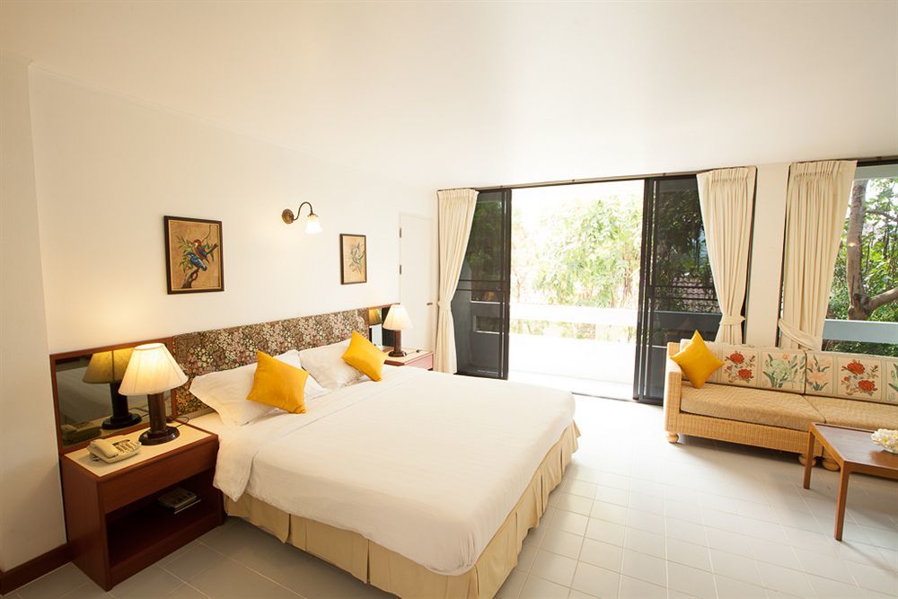 Nern Beachfront Hotel