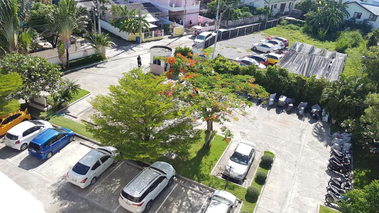 Flame Tree 2-bedroom Apartment *