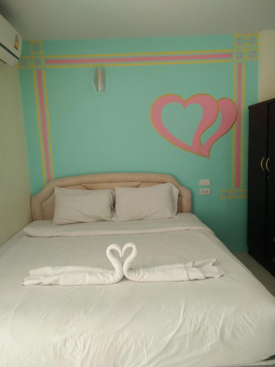 Hotel Baan Piyanat Hua Hin
