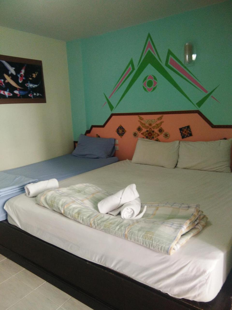 Baan Piyanat 2*