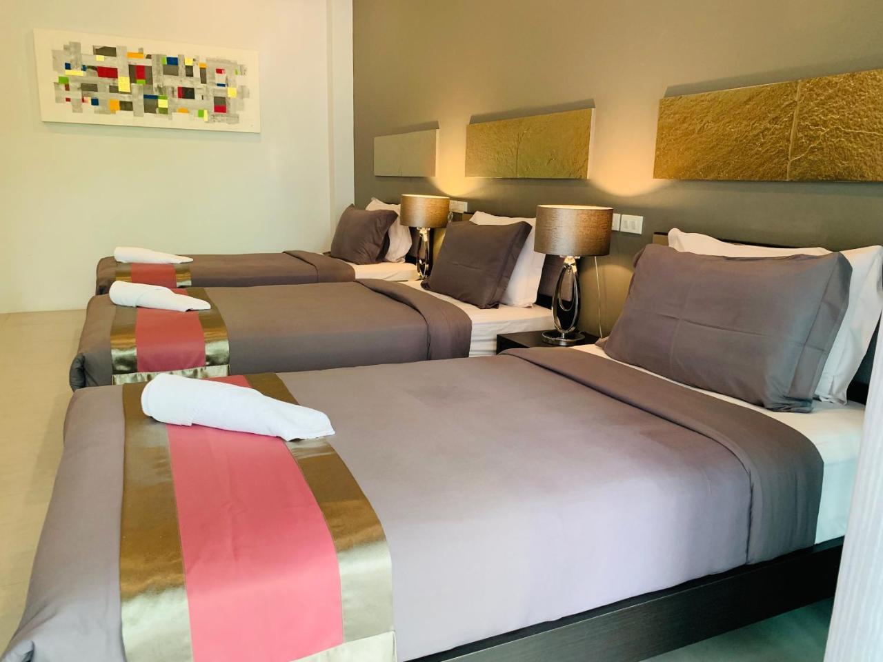 Khách sạn Tandeaw View 3*